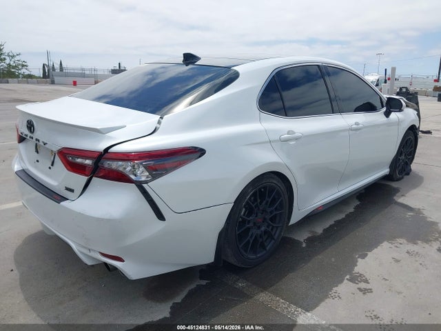 45124831 :رقم المزاد ، 4T1K61AK1MU489662 vin ، 2021 Toyota Camry Xse مزاد بيع