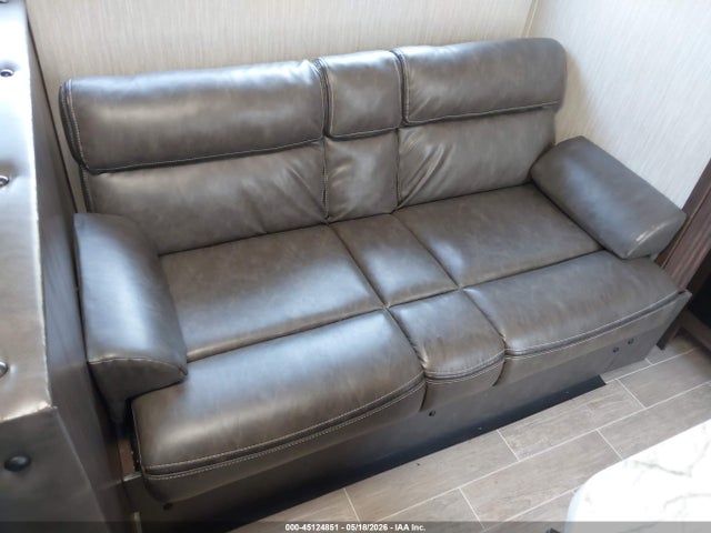 Продаж на аукціоні авто 2021 Forest River Other, vin: 4X4TCKB2XMK068437, номер лоту: 45124851