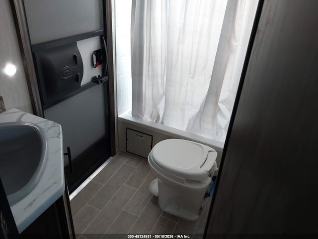Продаж на аукціоні авто 2021 Forest River Other, vin: 4X4TCKB2XMK068437, номер лоту: 45124851