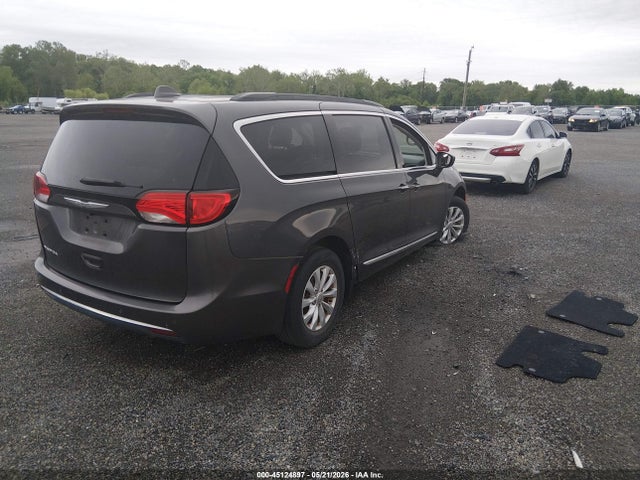 2017 Chrysler Pacifica Touring-l მანქანა იყიდება აუქციონზე, vin: 2C4RC1BG2HR709061, აუქციონის ნომერი: 45124897