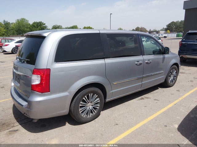 2014 Chrysler Town & Country S მანქანა იყიდება აუქციონზე, vin: 2C4RC1HG7ER310522, აუქციონის ნომერი: 45124901