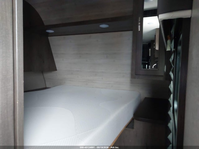 2023 Jayco Jay Flight Slx 242bhs Travel Trailer მანქანა იყიდება აუქციონზე, vin: 1UJBJ0BN0M17R0432, აუქციონის ნომერი: 45124991