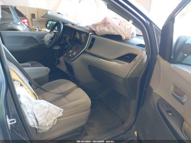 Aukcja sprzedaży 2015 Toyota Sienna Le 7 Passenger, vin: 5TDKK3DC9FS561831, numer aukcji: 45125007