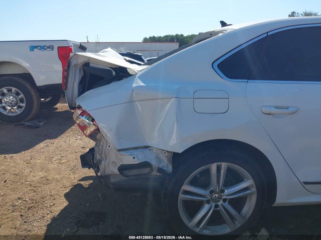 Aukcja sprzedaży 2015 Volkswagen Passat 2.0l Tdi Se, vin: 1VWBV7A35FC034953, numer aukcji: 45125083