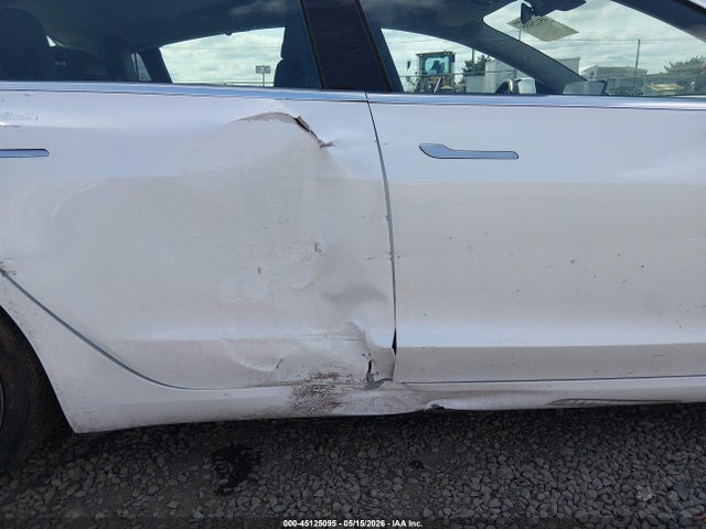 Tesla Model 3 Long Range/performance 2019 5YJ3E1EB5KF510976 Image 19