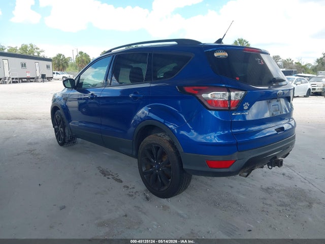 45125124 :رقم المزاد ، 1FMCU0GD4JUD00494 vin ، 2018 Ford Escape Se مزاد بيع