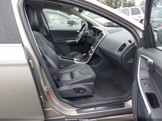 YV4612RM6F2760162 Volvo Xc60 T5 Platinum