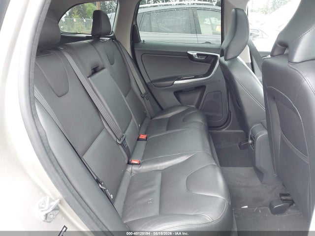 YV4612RM6F2760162 Volvo Xc60 T5 Platinum