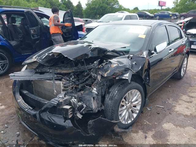45125204 :رقم المزاد ، 1C3BC2FG4BN582050 vin ، 2011 Chrysler 200 Limited مزاد بيع