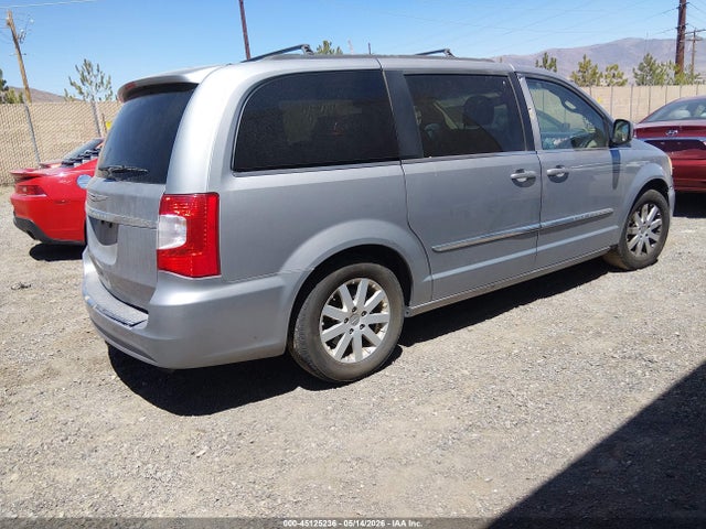 2015 Chrysler Town & Country Touring მანქანა იყიდება აუქციონზე, vin: 2C4RC1BG7FR626528, აუქციონის ნომერი: 45125236