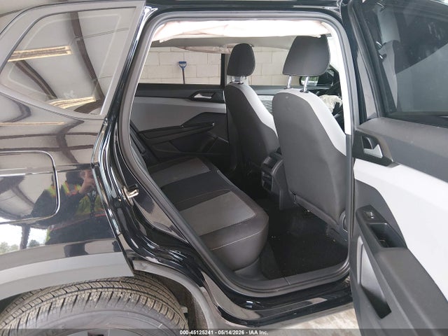 Продаж на аукціоні авто 2022 Volkswagen Taos 1.5t S, vin: 3VVMX7B28NM037159, номер лоту: 45125241