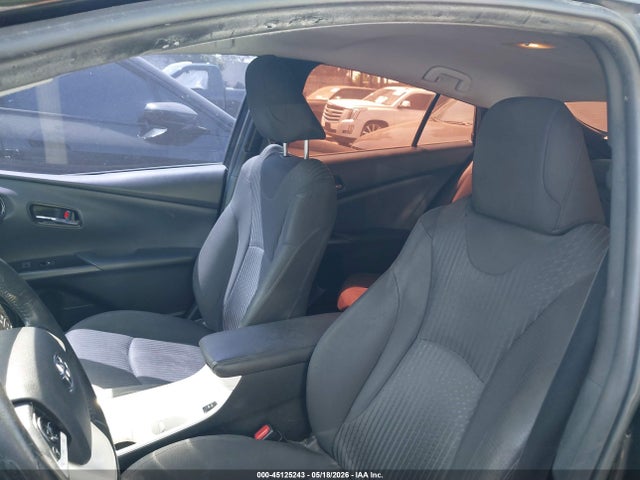 Toyota Prius Three 2017 JTDKARFU6H3033602 Image 19