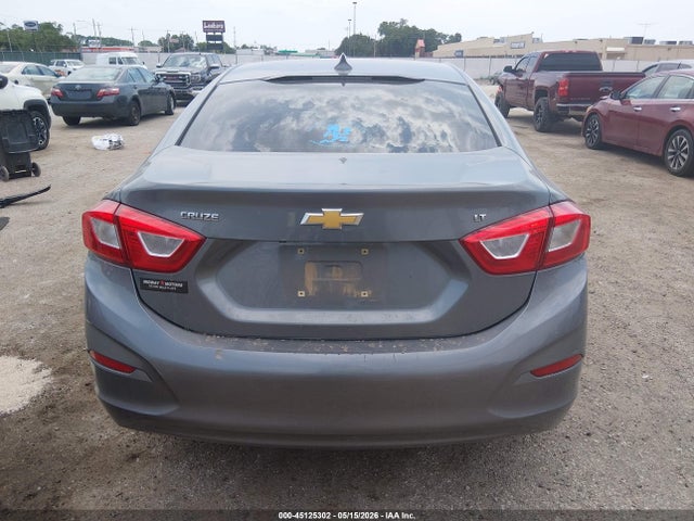 1G1BE5SMXJ7121322 Chevrolet Cruze Lt Auto