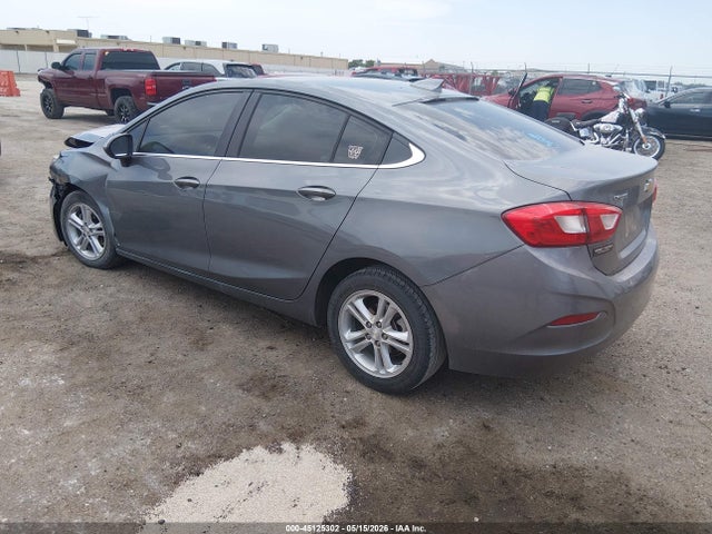 1G1BE5SMXJ7121322 Chevrolet Cruze Lt Auto