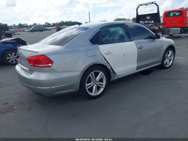 Продаж на аукціоні авто 2014 Volkswagen Passat 2.0l Tdi Sel Premium, vin: 1VWCN7A3XEC070785, номер лоту: 45125316