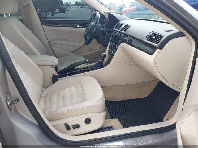 Продаж на аукціоні авто 2014 Volkswagen Passat 2.0l Tdi Sel Premium, vin: 1VWCN7A3XEC070785, номер лоту: 45125316