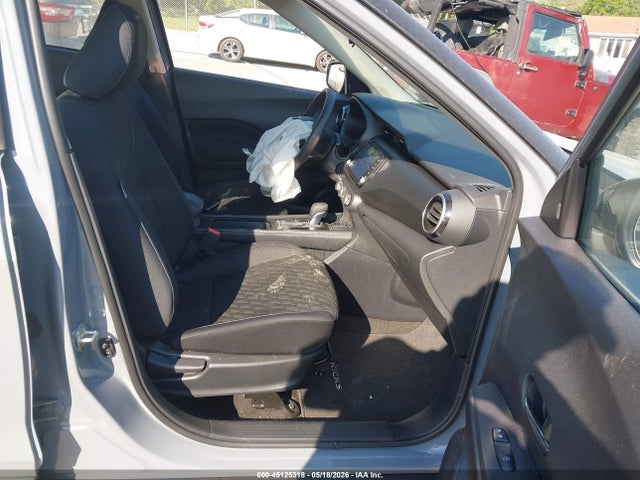 Продажа на аукционе авто 2023 Nissan Kicks Sv Xtronic Cvt, vin: 3N1CP5CV3PL498420, номер лота: 45125318