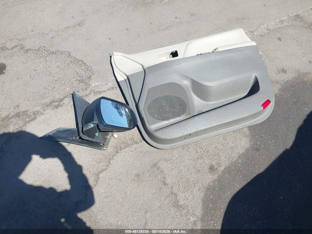 5TDKK3DC8FS652721 Toyota Sienna Le 8 Passenger