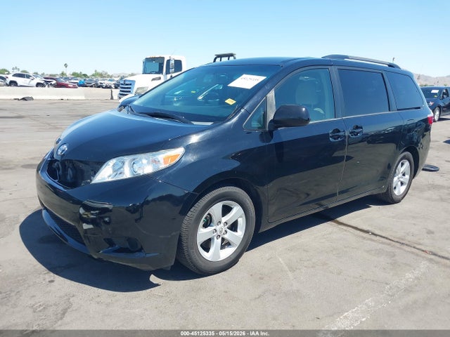 5TDKK3DC8FS652721 Toyota Sienna Le 8 Passenger
