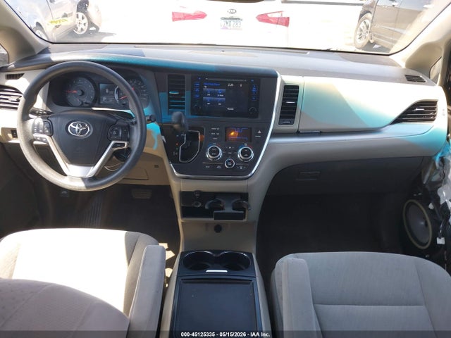 5TDKK3DC8FS652721 Toyota Sienna Le 8 Passenger