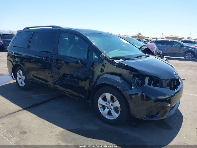 5TDKK3DC8FS652721 Toyota Sienna Le 8 Passenger
