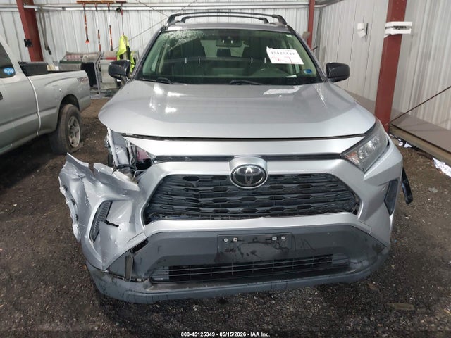 2020 Toyota Rav4 Le მანქანა იყიდება აუქციონზე, vin: JTMF1RFV1LD051857, აუქციონის ნომერი: 45125349
