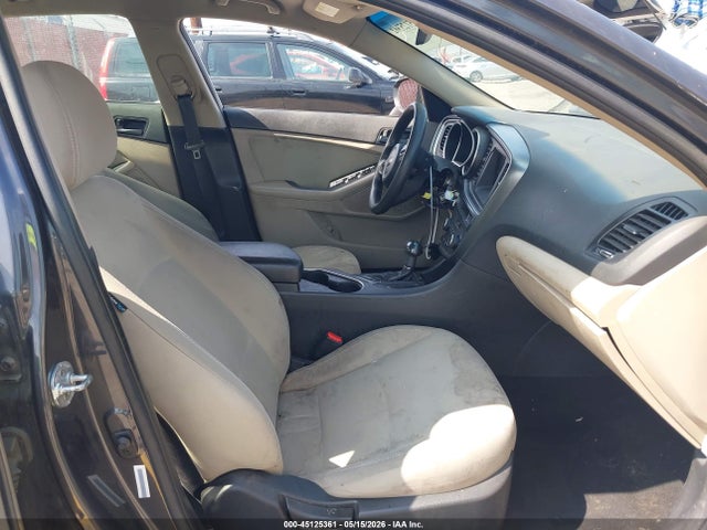 5XXGM4A71FG425739 KIA Optima Lx