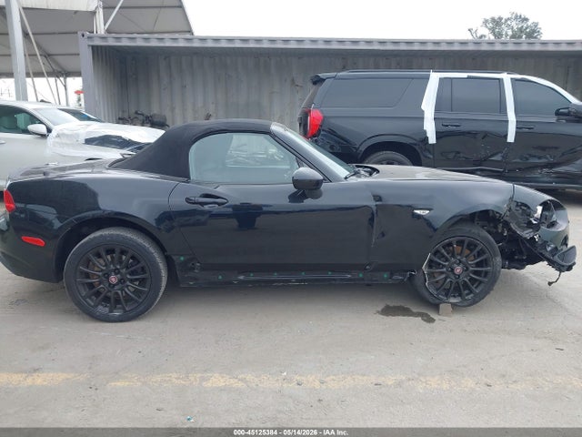 Продаж на аукціоні авто 2017 Fiat 124 Spider Classica, vin: JC1NFAEK4H0104309, номер лоту: 45125384