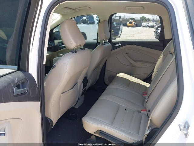 1FMCU9J93JUA67233 Ford Escape Titanium