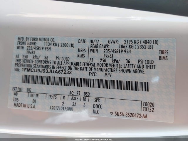1FMCU9J93JUA67233 Ford Escape Titanium