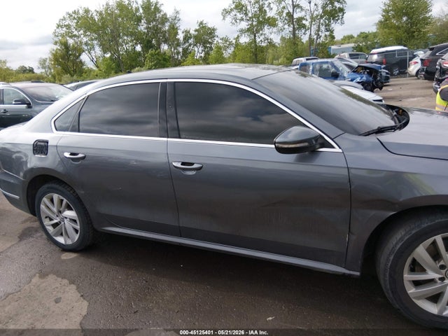 Aukcja sprzedaży 2018 Volkswagen Passat 2.0t Se, vin: 1VWBA7A38JC008402, numer aukcji: 45125401