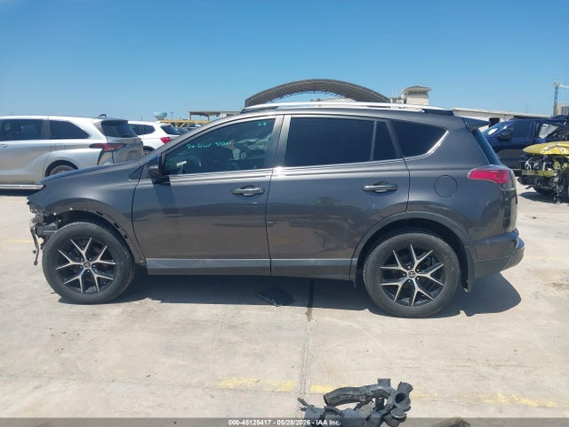 2T3NFREV8GW298283 Toyota RAV4 SE