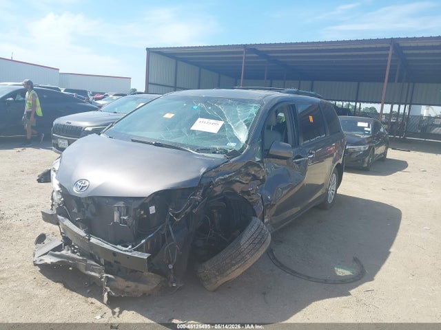 45125495 :رقم المزاد ، 5TDYK3DC7CS276597 vin ، 2012 Toyota Sienna Xle V6 8 Passenger مزاد بيع