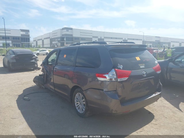 45125495 :رقم المزاد ، 5TDYK3DC7CS276597 vin ، 2012 Toyota Sienna Xle V6 8 Passenger مزاد بيع