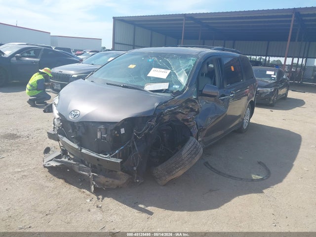 45125495 :رقم المزاد ، 5TDYK3DC7CS276597 vin ، 2012 Toyota Sienna Xle V6 8 Passenger مزاد بيع