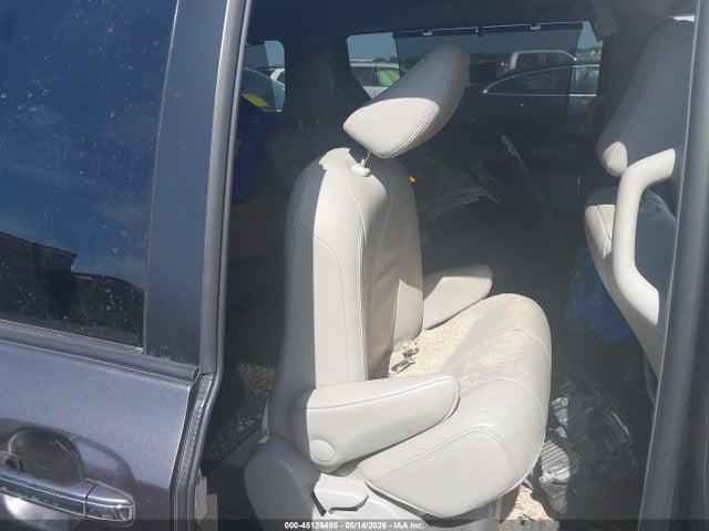 45125495 :رقم المزاد ، 5TDYK3DC7CS276597 vin ، 2012 Toyota Sienna Xle V6 8 Passenger مزاد بيع