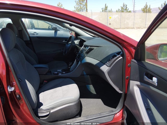 5NPEB4AC5EH824960 Hyundai SONATA GLS