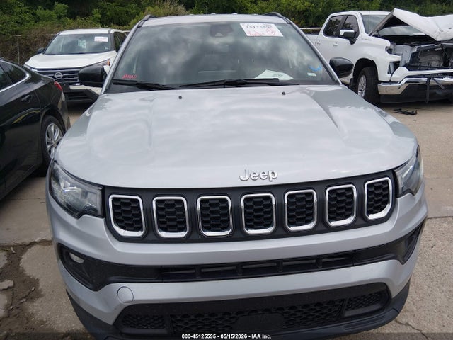 45125595 :رقم المزاد ، 3C4NJDBN3RT113685 vin ، 2024 Jeep Compass Latitude 4x4 مزاد بيع