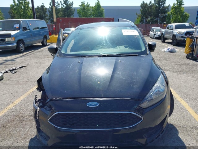 Продажа на аукционе авто 2015 Ford Focus S, vin: 1FADP3E29FL358042, номер лота: 45125621