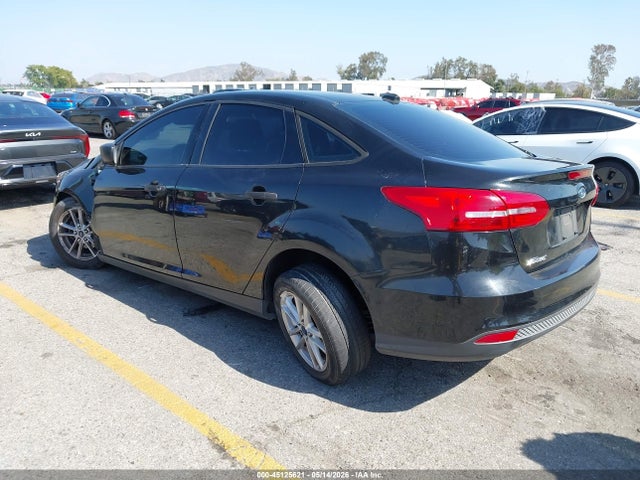 Продажа на аукционе авто 2015 Ford Focus S, vin: 1FADP3E29FL358042, номер лота: 45125621