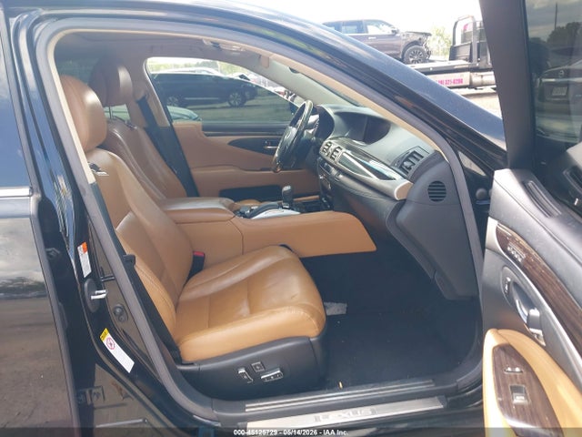 Продаж на аукціоні авто 2016 Lexus Ls 460, vin: JTHCL5EF8G5027067, номер лоту: 45125729