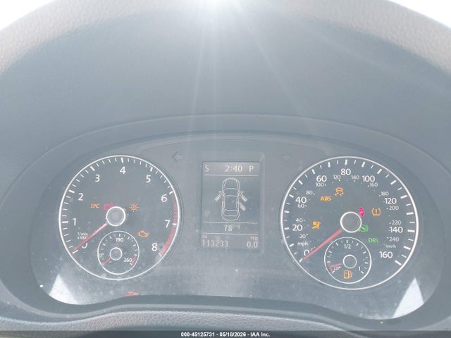 2013 Volkswagen Passat 2.5l Se მანქანა იყიდება აუქციონზე, vin: 1VWBP7A33DC045036, აუქციონის ნომერი: 45125731
