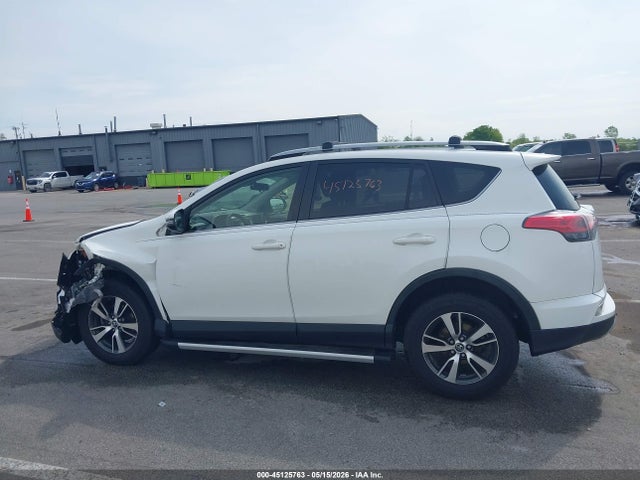 Toyota Rav4 Xle 2018 JTMRFREV4JJ725305 Image 14