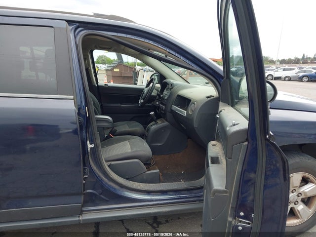 2015 Jeep Compass Sport მანქანა იყიდება აუქციონზე, vin: 1C4NJCBAXFD284832, აუქციონის ნომერი: 45125778