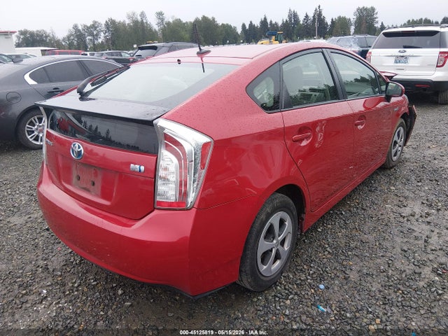 Toyota Prius Three 2014 JTDKN3DU5E1756773 Image 4