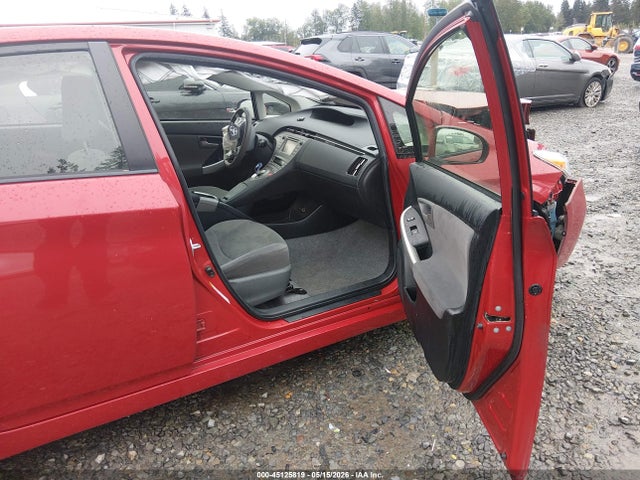Toyota Prius Three 2014 JTDKN3DU5E1756773 Image 5