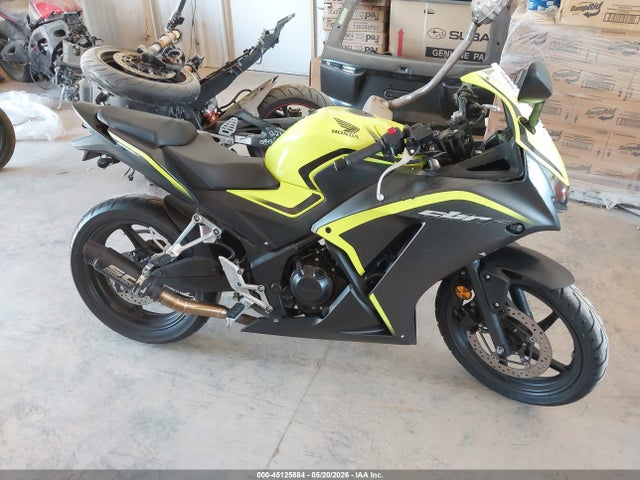 Honda Cbr300 R 2016 MLHNC5108G5201552 Image 12