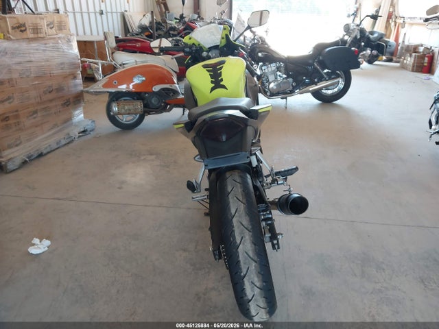 Honda Cbr300 R 2016 MLHNC5108G5201552 Image 6