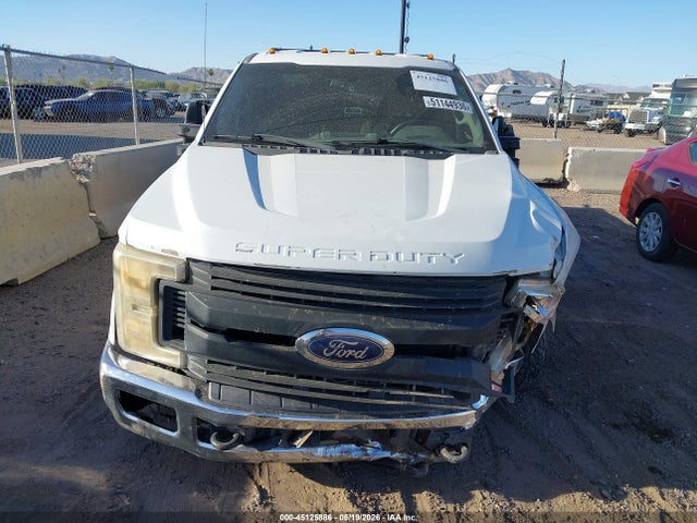Ford F-350 Chassis Xl 2017 1FD8W3GT1HEE06656 Image 12