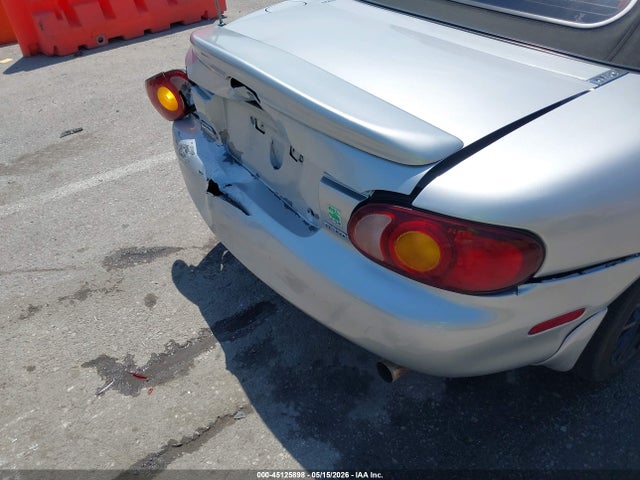 2005 Mazda Mx-5 Miata Ls მანქანა იყიდება აუქციონზე, vin: JM1NB353550413527, აუქციონის ნომერი: 45125898